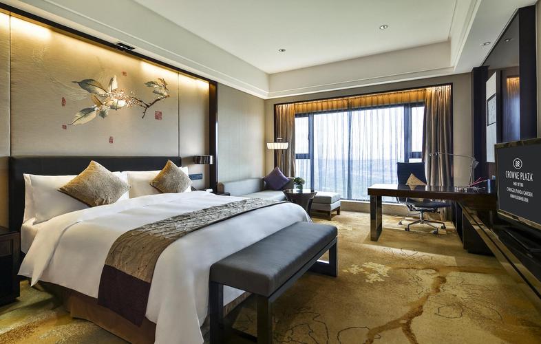 成都保利公园皇冠假日酒店