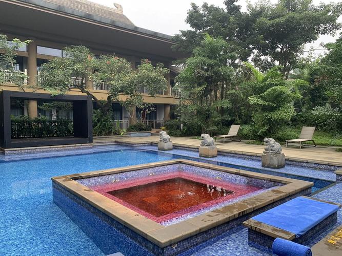 鸿洲埃德瑞皇家园林酒店