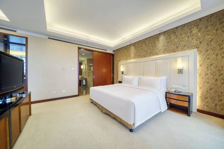 杭州海外海皇冠假日酒店