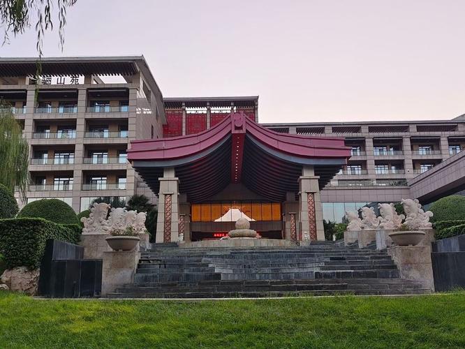 华清爱琴海国际温泉酒店