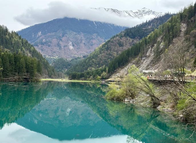 成都到九寨沟路上有哪些景点