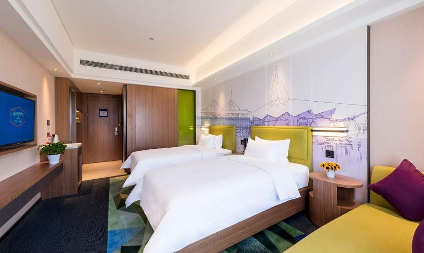 郑州金水希尔顿欢朋酒店