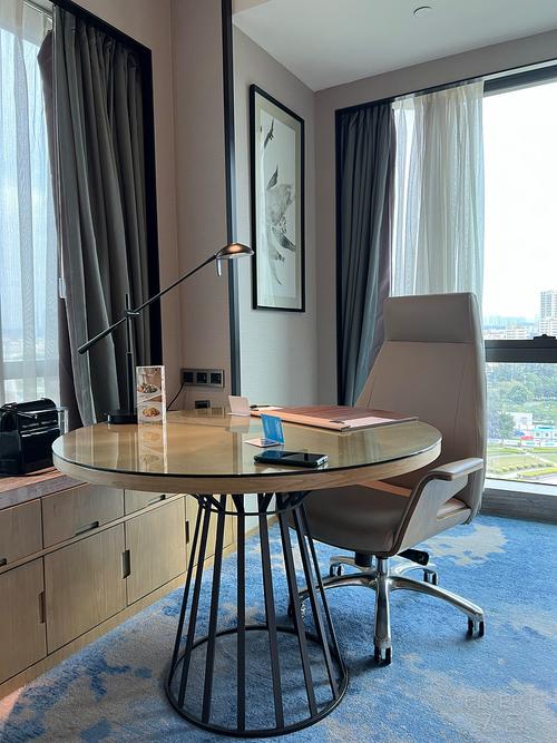 深圳龙华希尔顿逸林酒店