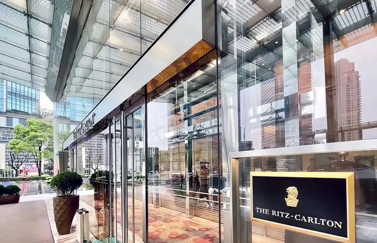 上海浦东丽思卡尔顿酒店
