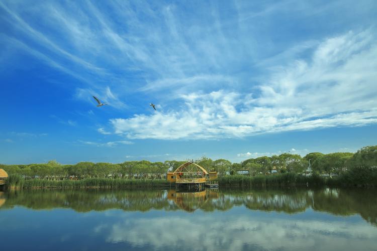 巴音郭楞蒙古自治州旅游景点