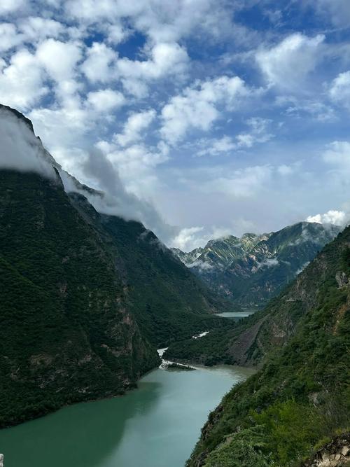 重庆出发7天自驾游推荐