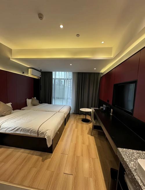 长沙高速出口附近酒店