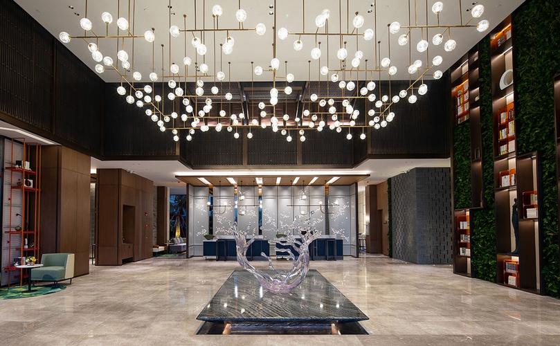 三亚湾希尔顿欢朋酒店