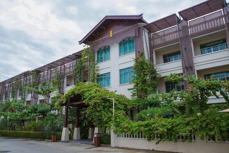 龙兴莱曼海景度假酒店