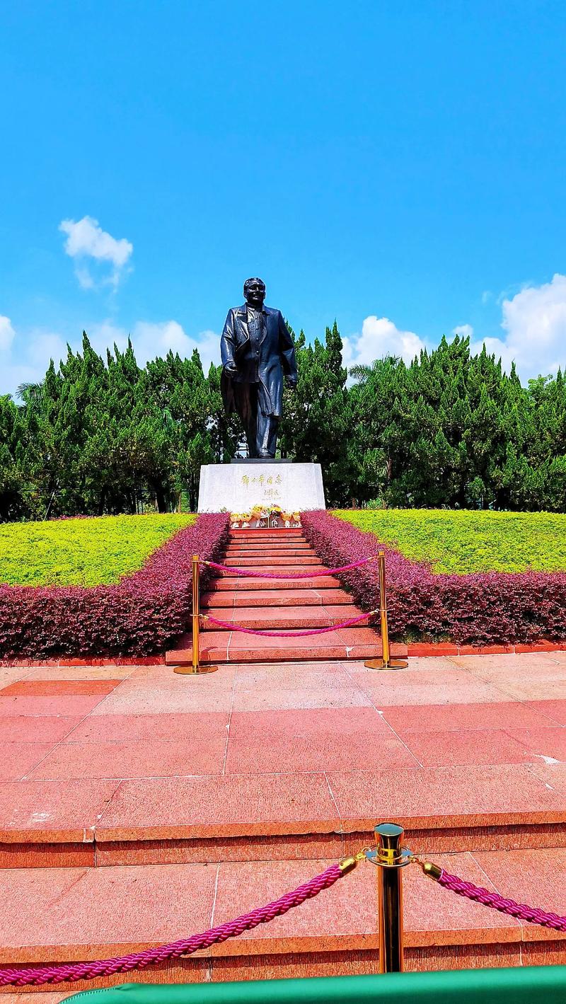 深圳莲花山公园有什么景点