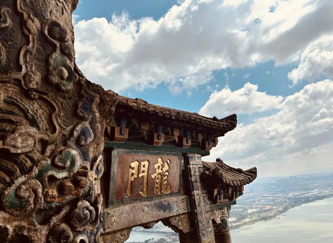昆明西山龙门景点介绍一下