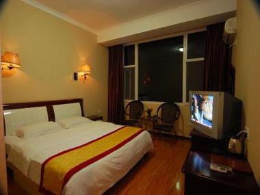 峨眉山报国寺附近酒店