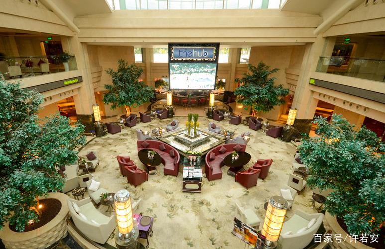 广州翡翠皇冠假日酒店