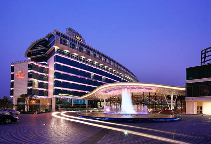 湛江皇冠假日酒店电话