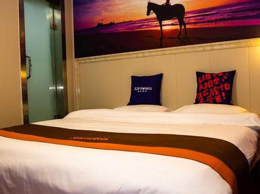 开封西司夜市附近酒店