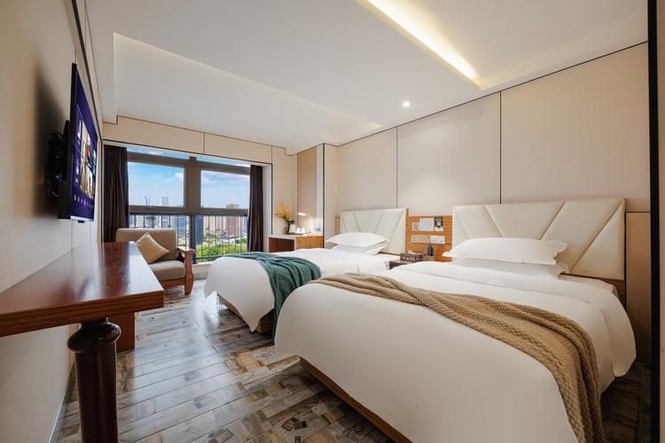 离江北机场最近的酒店