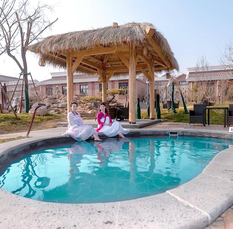 涞源白桦林温泉谷酒店