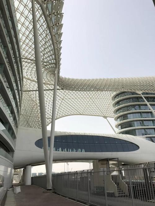 阿布扎比亚斯总督酒店