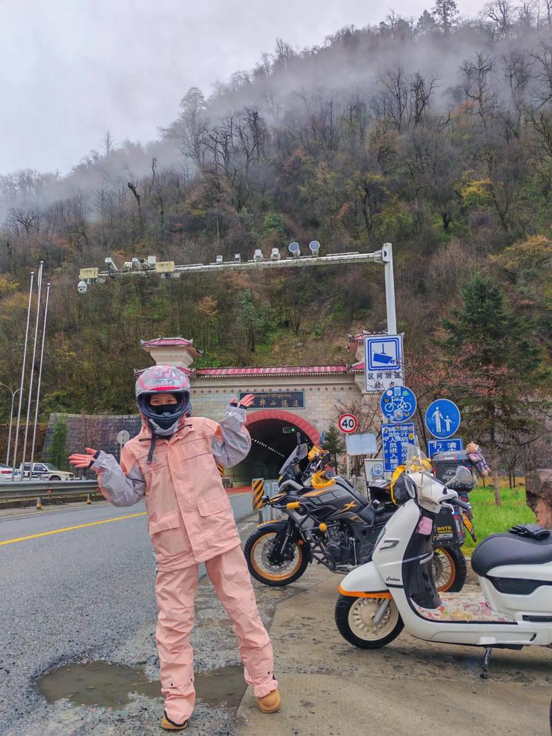 自驾摩托川藏线自驾游