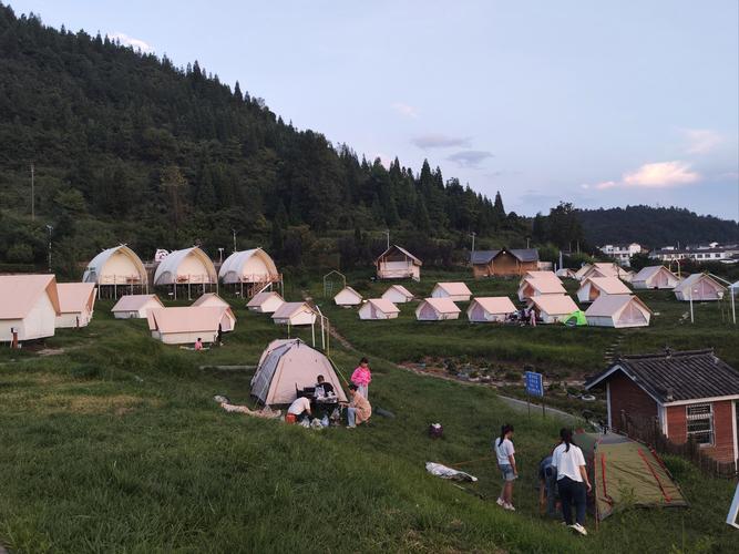 万源八台山自驾游露营