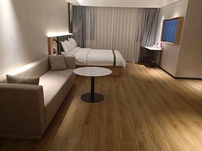 格林豪泰酒店几点退房