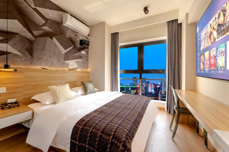 成都理工大学附近酒店