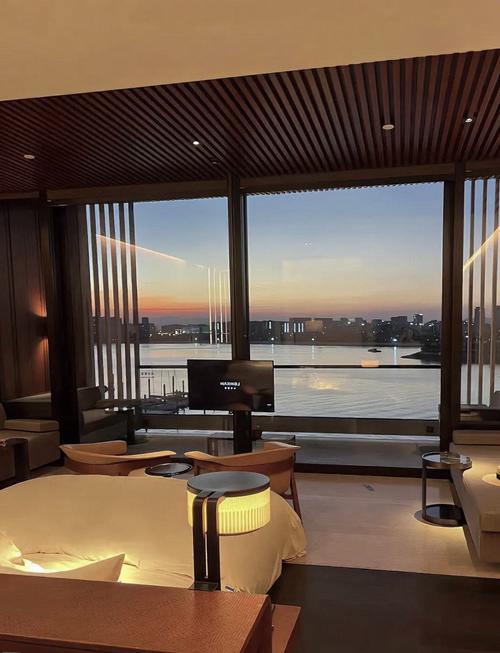 重庆洪崖洞附近的酒店