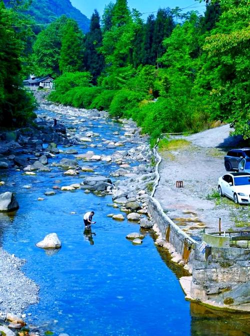 成都有山有水的旅游景点