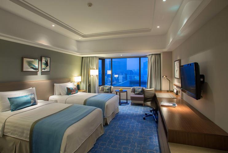 五四广场附近酒店推荐