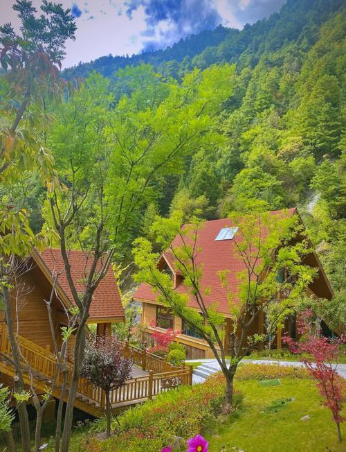 古尔沟华美达温泉酒店