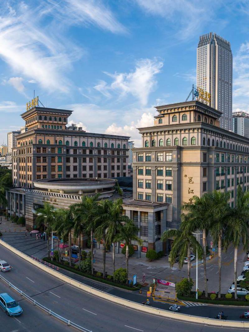 南宁朝阳广场附近酒店