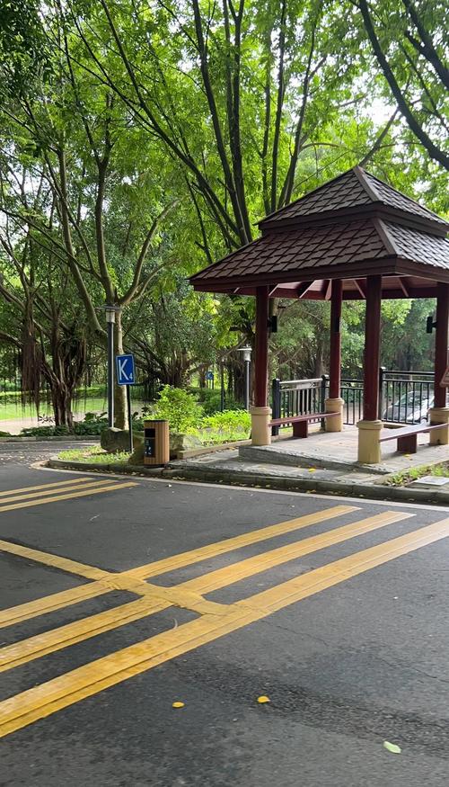 东莞塘厦三正半山酒店