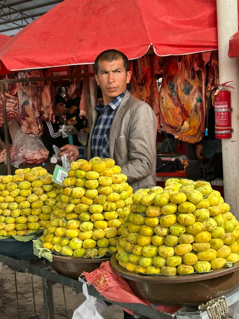 新疆的特产和景点有哪些