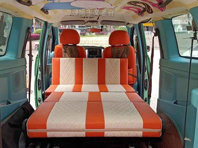 自驾游什么车能当床车