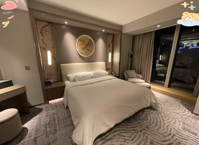 上海世茂皇家艾美酒店