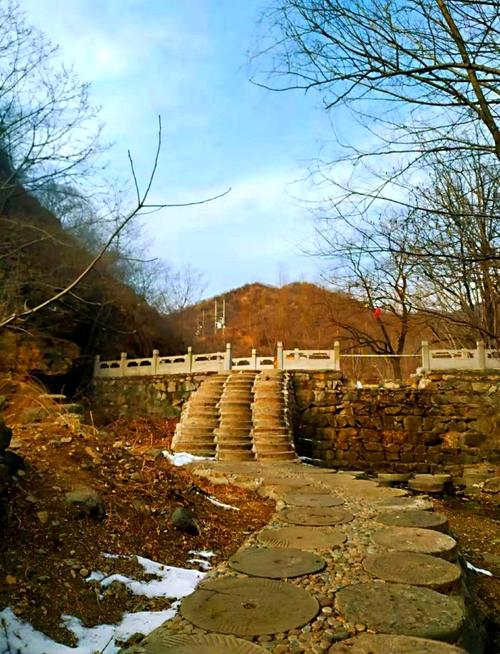 曲阳虎山风景区自驾游