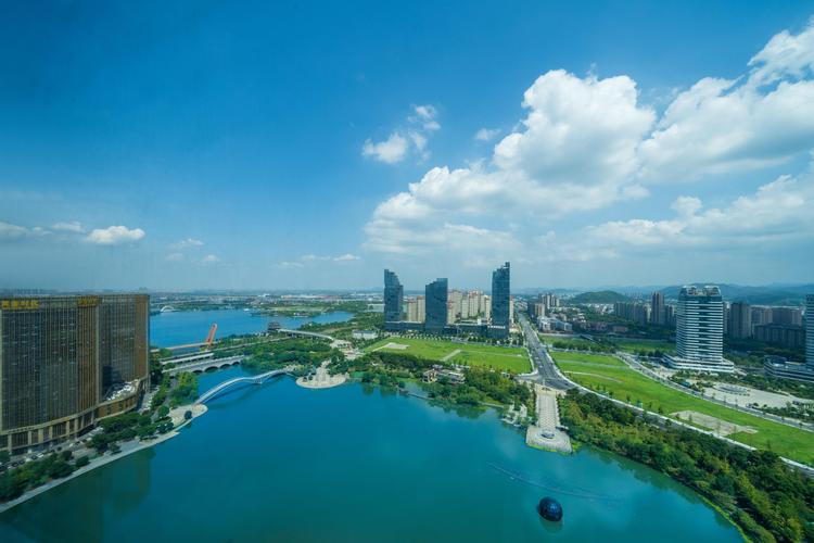 绍兴世茂皇冠假日酒店