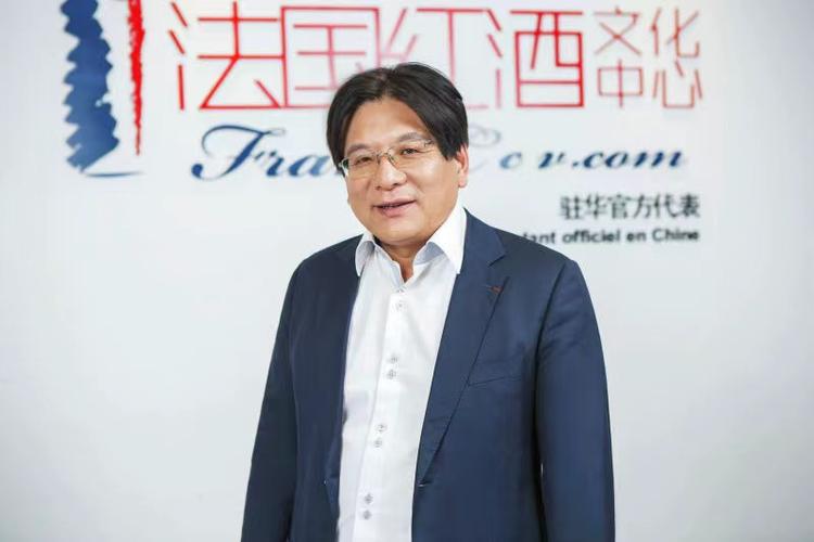 达利世纪酒店董事长