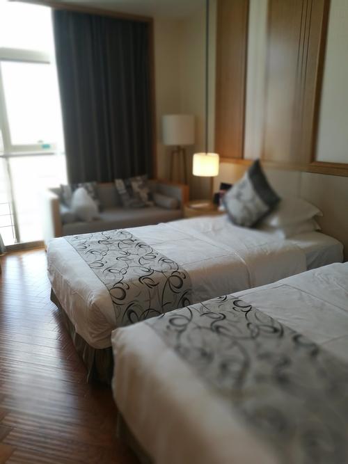 余姚北站附近的酒店