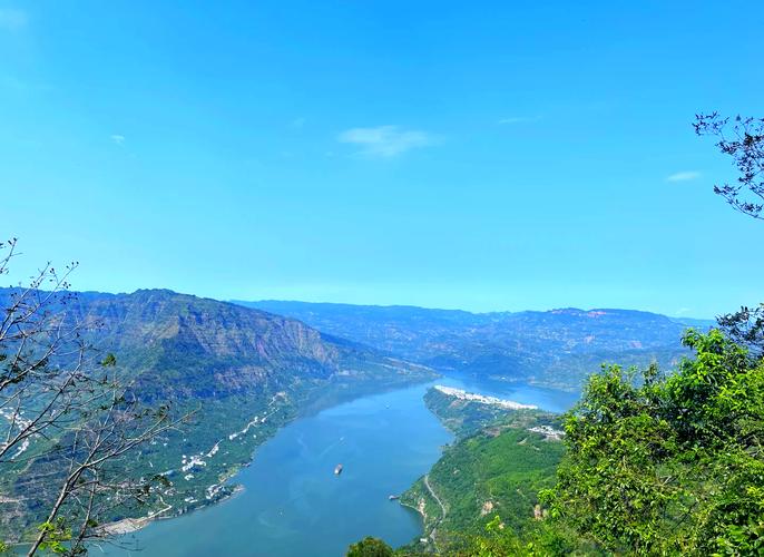 宜宾到水富邵女坪景点