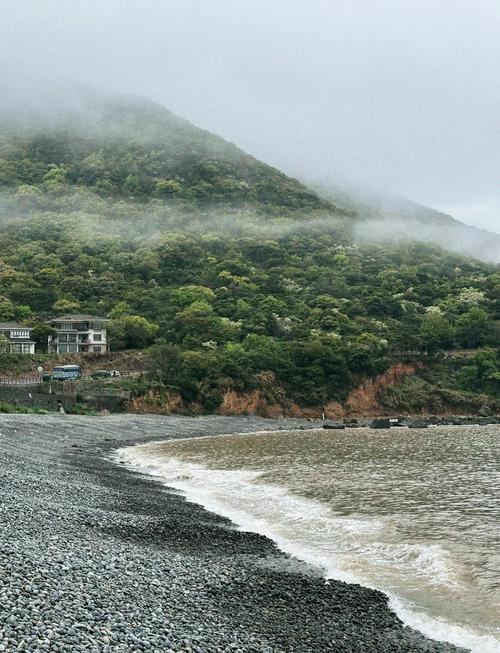 下雨天自驾游景点推荐