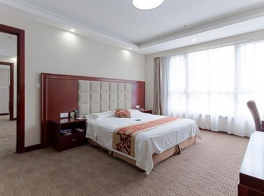 镇安金源大酒店电话