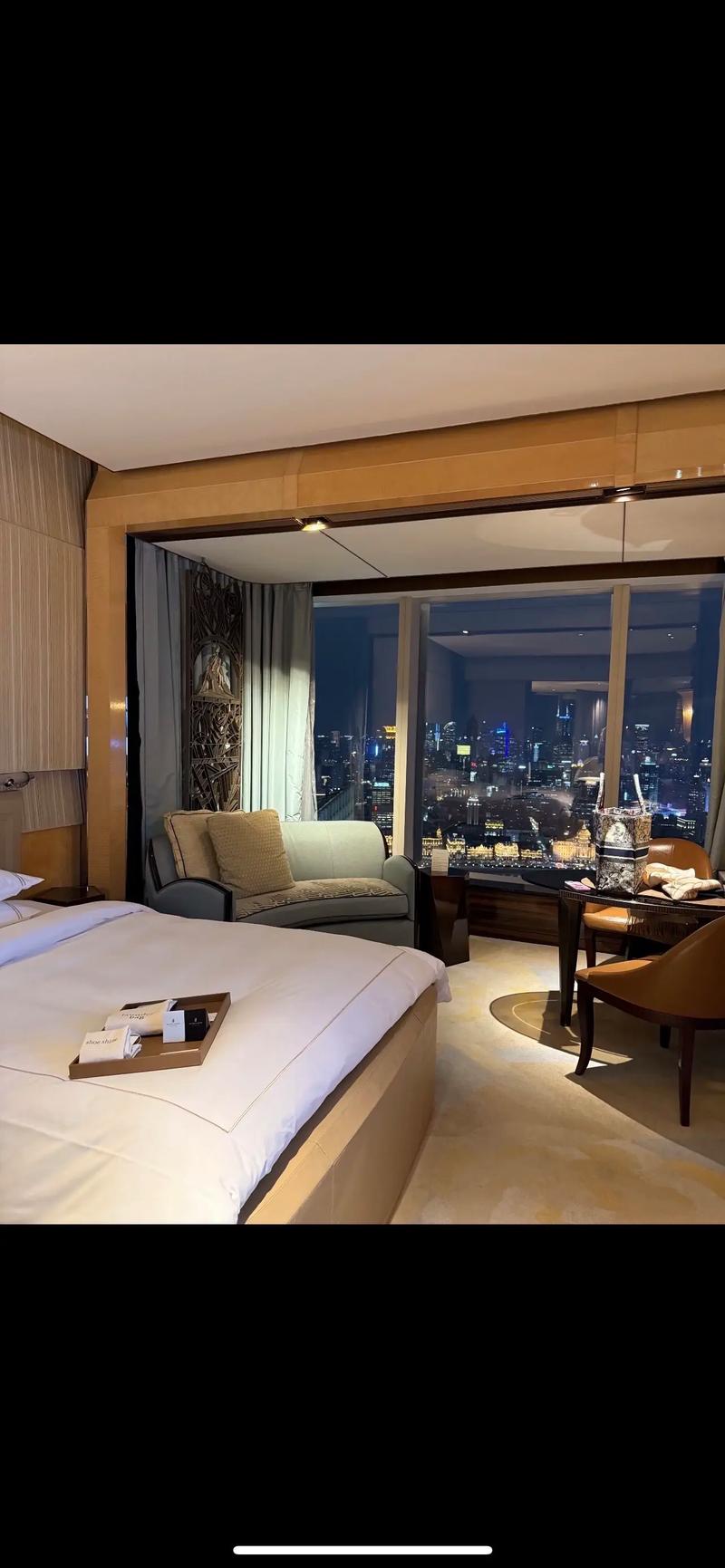 解放碑附近酒店预订