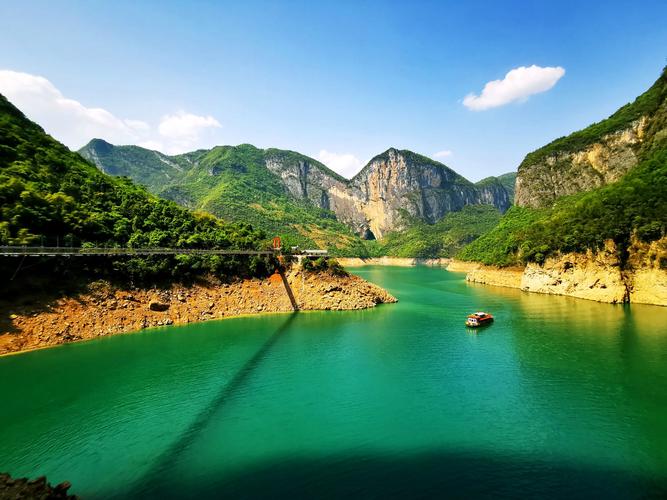 湖北少数民族旅游景点