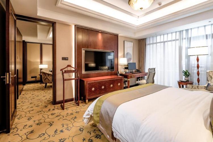 潍坊富华大酒店地址