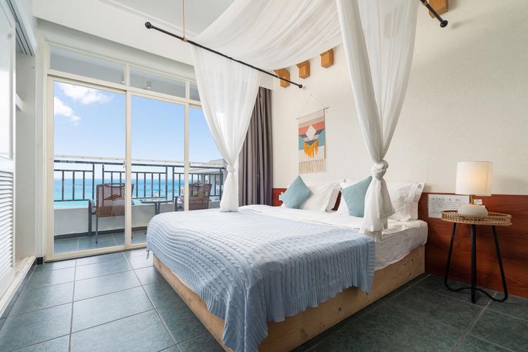 三亚海边酒店海景房