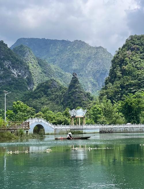 南宁附近旅游景点推荐