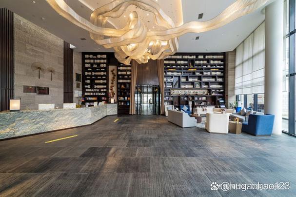 成都岷山拉萨大酒店