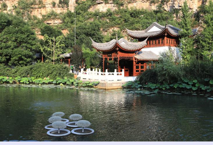 保定秀兰文化园酒店