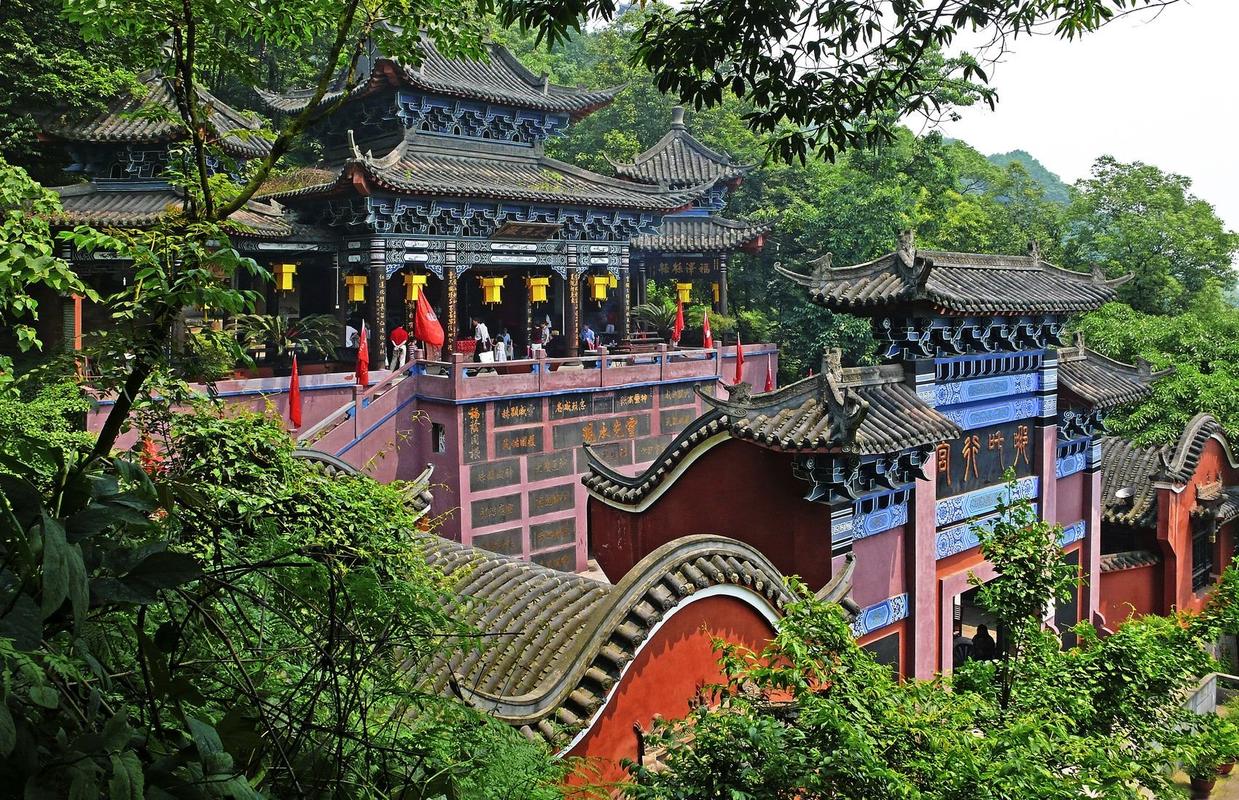 宜宾周围的景点有哪些